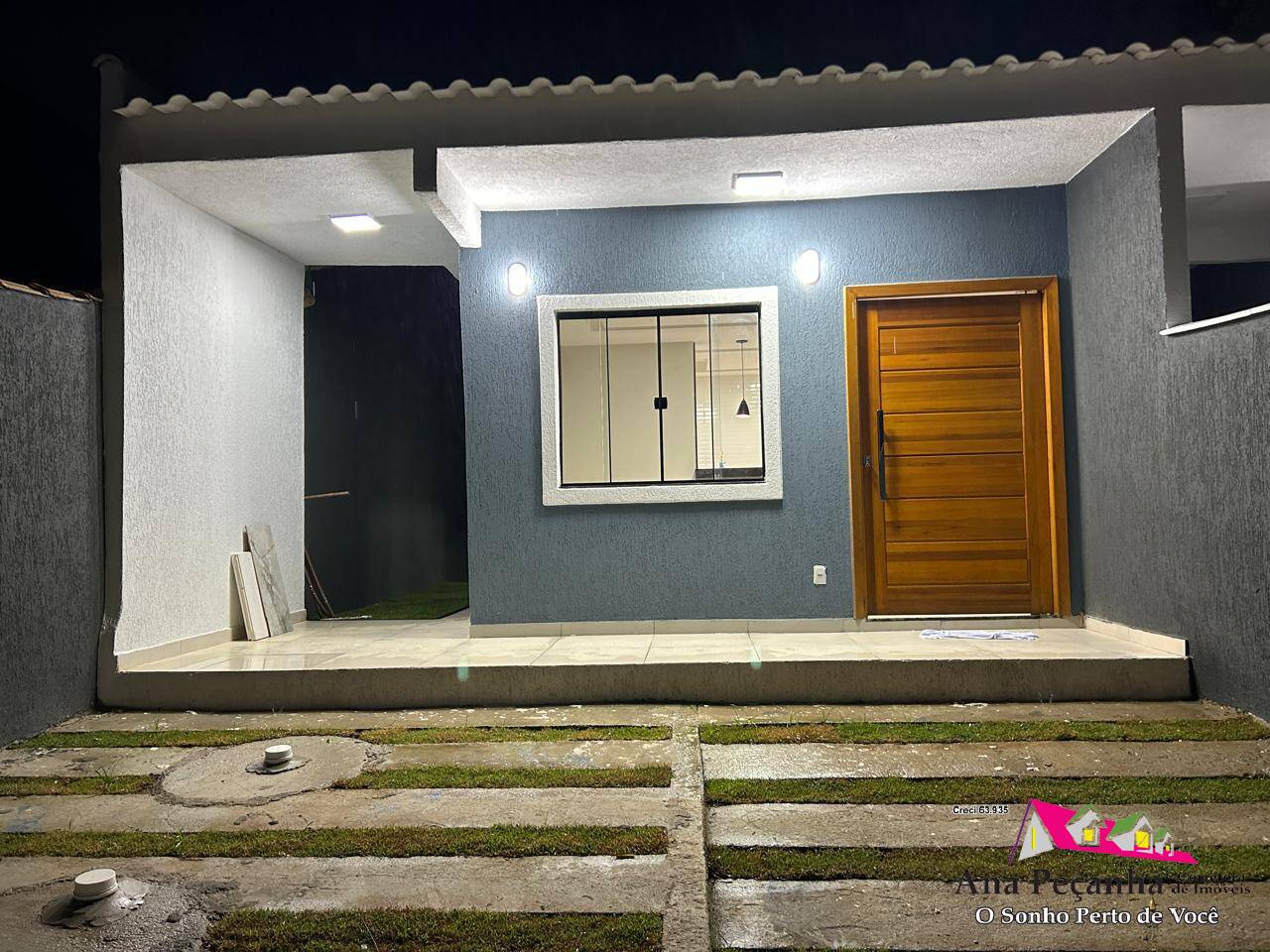 Casa à venda com 2 quartos, 105m² - Foto 2